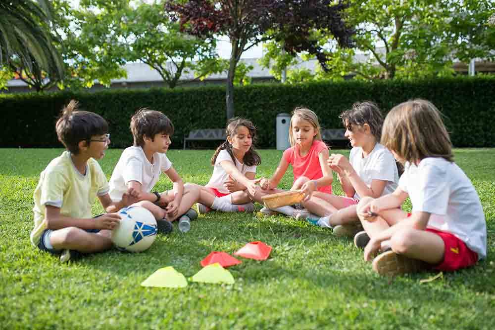 playing-children-03